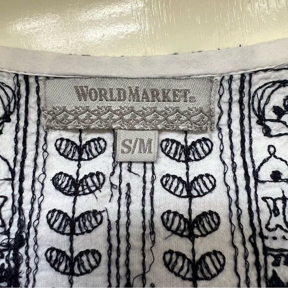 World Market Peasant Top Embroidered Blouse White Navy Size Small Boho Beach - Picture 5 of 9